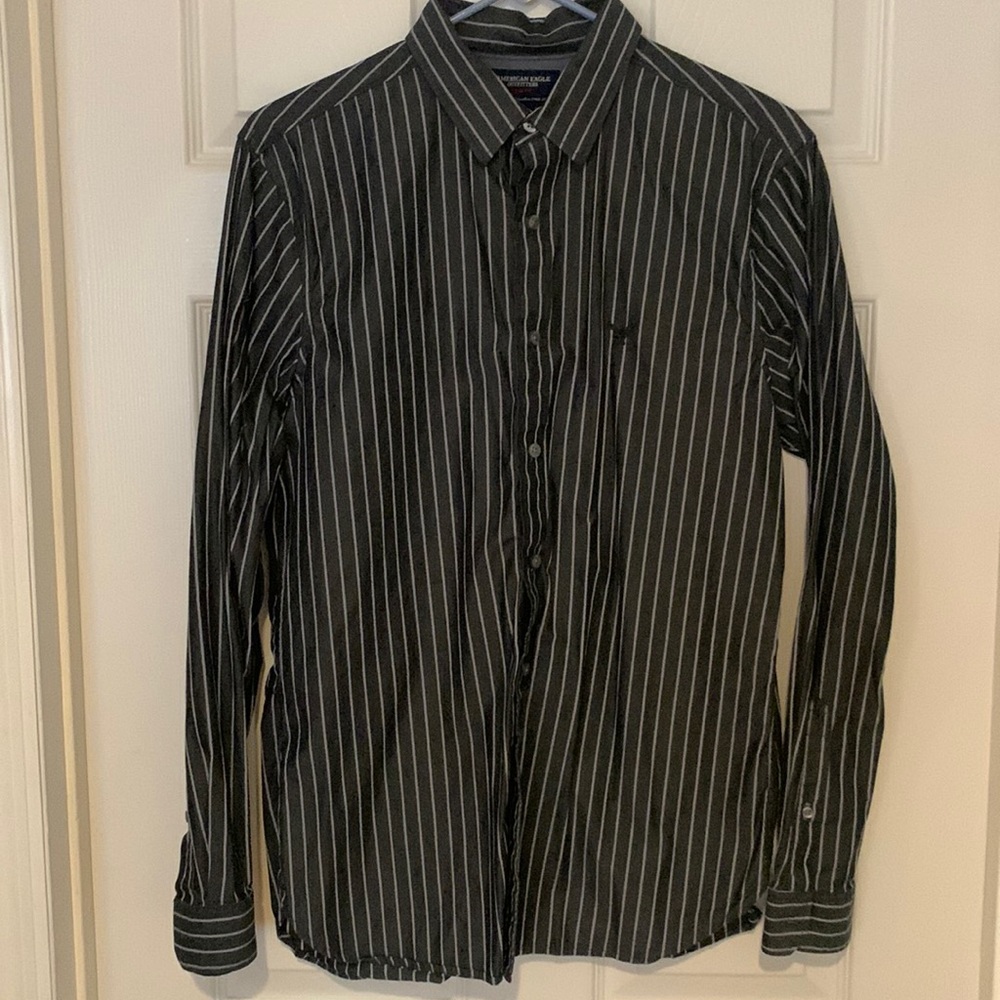 American eagle slim fit size medium men’s casual button down long sleeve shirt